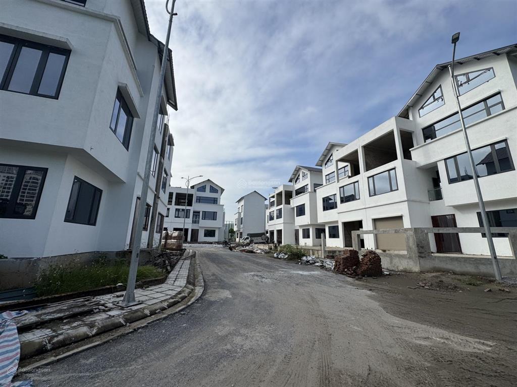 Chính chủ bán biệt thự lô góc 170m2 sổ đỏ, giá 47 tỷ vạn xuân phạm văn đồng