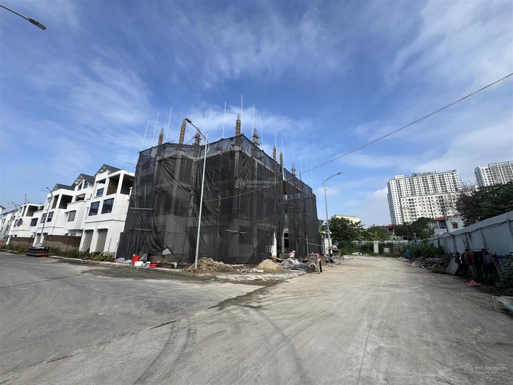 Chính chủ bán biệt thự lô góc 170m2 sổ đỏ, giá 47 tỷ vạn xuân phạm văn đồng