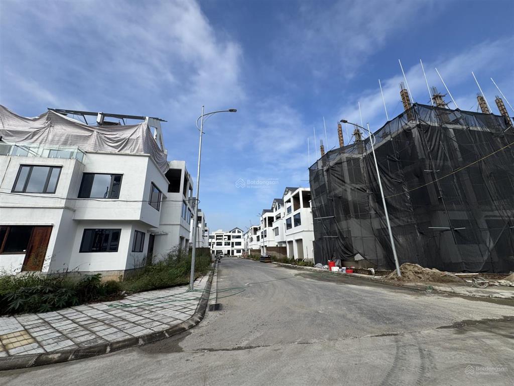 Chính chủ bán biệt thự lô góc 170m2 sổ đỏ, giá 47 tỷ vạn xuân phạm văn đồng