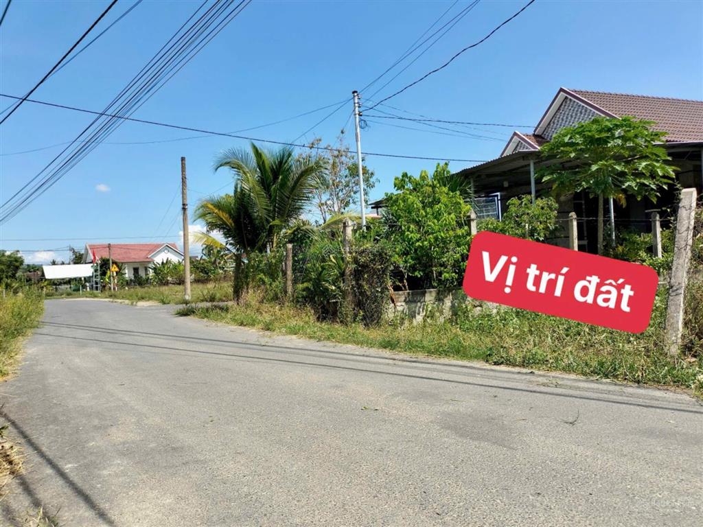 960 triệu diên hoà diên khánh vị trí đẹp mặt tiền 5m hướng nam đường nhựa