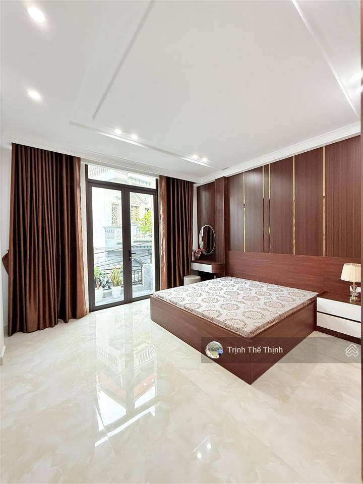 Nhà xây mới độc lập ~75m2 lô góc phố trần nguyên hãn