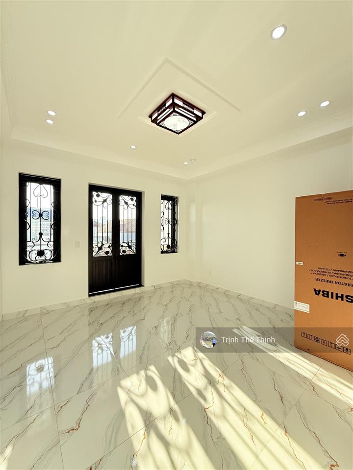 Nhà xây mới độc lập ~75m2 lô góc phố trần nguyên hãn