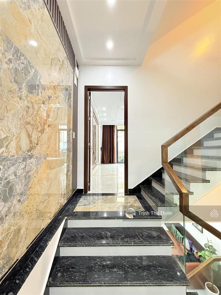 Nhà xây mới độc lập ~75m2 lô góc phố trần nguyên hãn