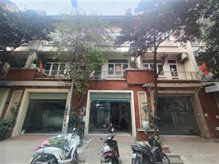 Cho thuê nhà kđt làng việt kiều châu âu, hà đông. dt 80m2, 4 tầng, mt 5m ô tô đỗ cửa. giá 25tr/th