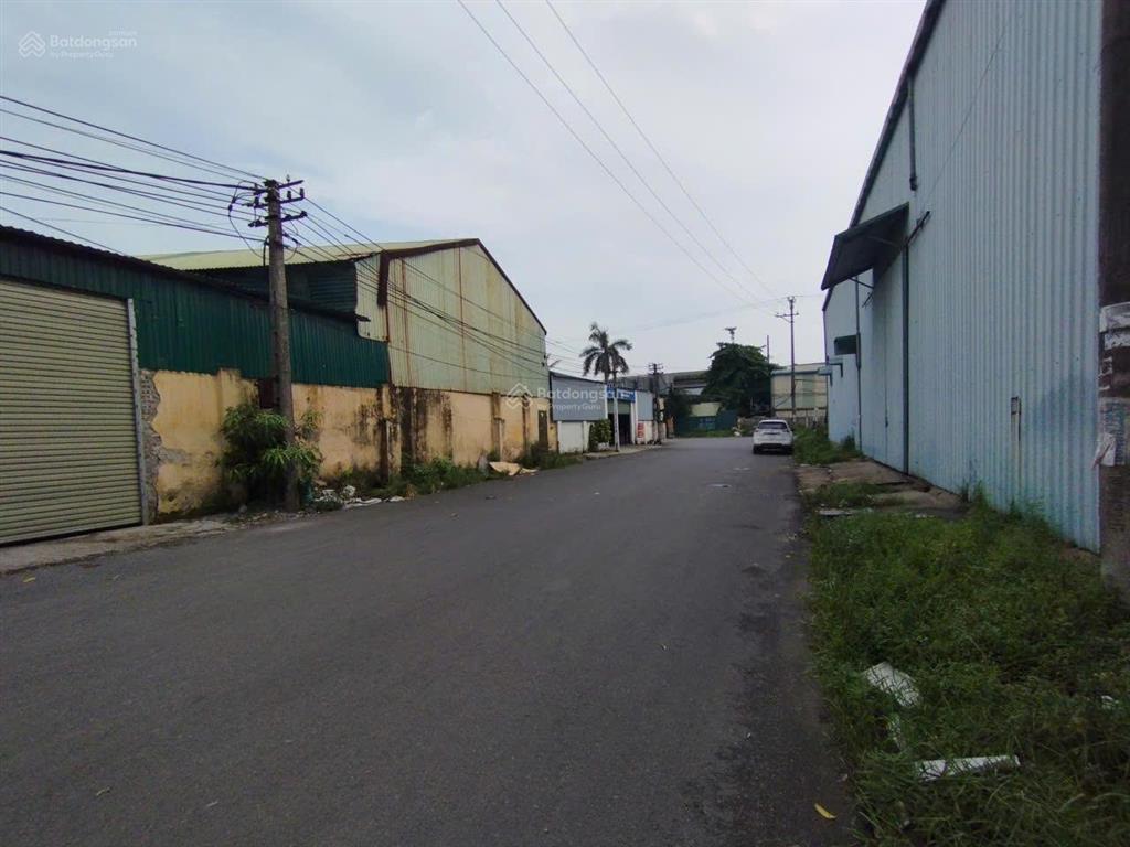 Cho thuê kho kcn phú minh, bắc từ liêm, hn. dt 700m2 cao 6m có điện 3fa, xe công đỗ cửa. giá 75k/m2