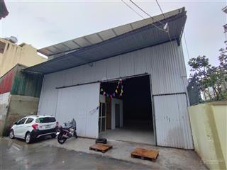 Cho thuê kho đường tây mỗ, nam từ liêm, hn. dt 240m, cao 7m, mái tôn trống nóng. giá 15tr/th