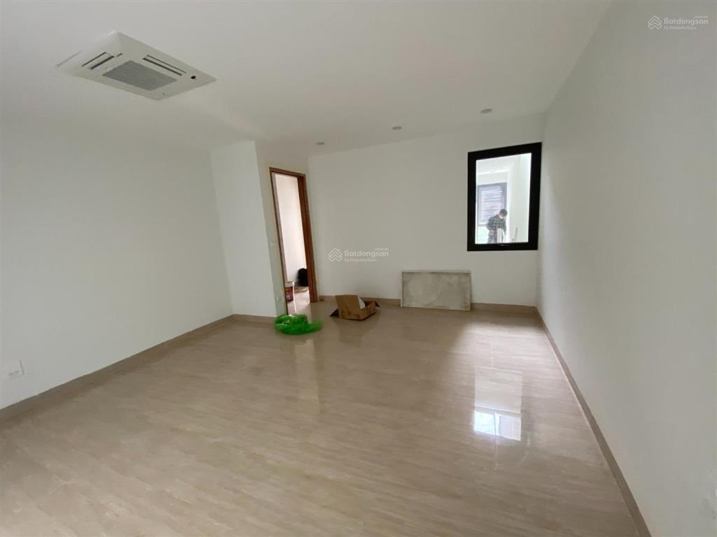 Cho thuê nhà kđt mỗ lao, nguyễn văn lộc, hà đông, hn. dt 120m2, 5 tầng, có thang máy. giá 45tr