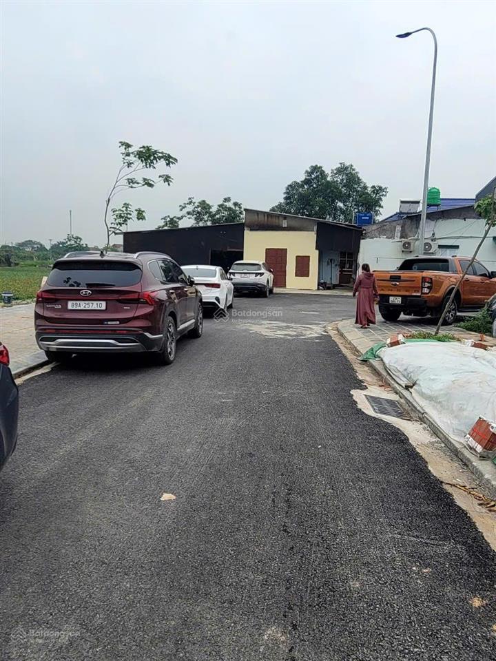 Bán đất đấu giá nhìn thẳng hồ văn giang, siêu thoáng đường to giá rẻ nhất chỉ 39,5tr/m2 0941 195 ***