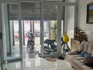 Bán nhà 2 tầng mặt tiền đường lê chân, tttp nha trang