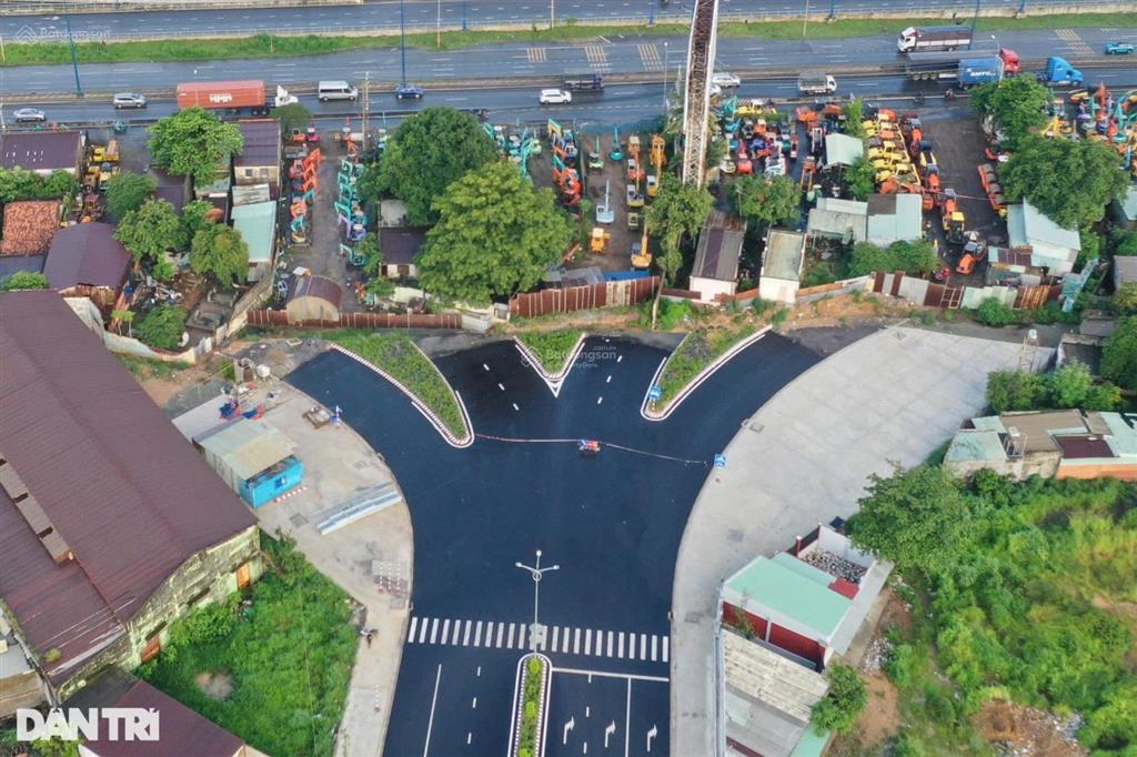 Bán nhanh căn hộ 2pn 2wc chỉ 2.150 tỷ bcons plaza mặt tiền đường thống nhất làng đại học