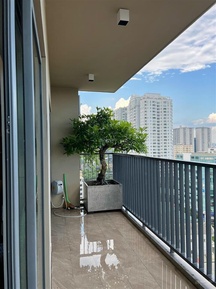 Quỹ căn hộ 2pn,3pn giá tốt nhất dự án sky city 88 láng hạ nhanh tay  em để nhận báo giá ạ