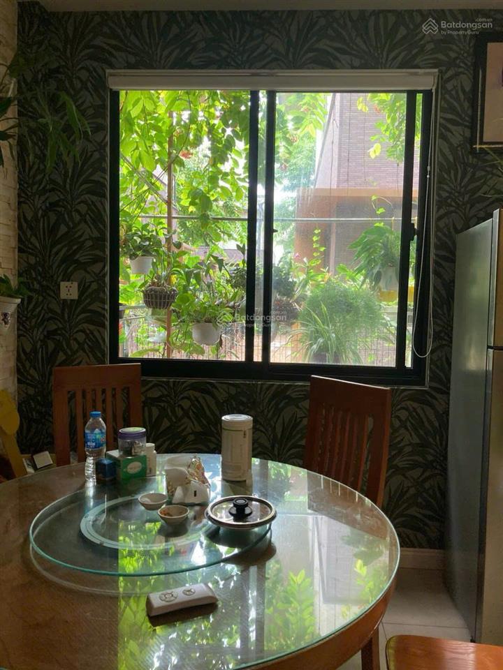 Cho thuê nhà phố vườn full nội thất khu rivera hướng đông nam, đường 16m giá rẻ 10tr/tháng