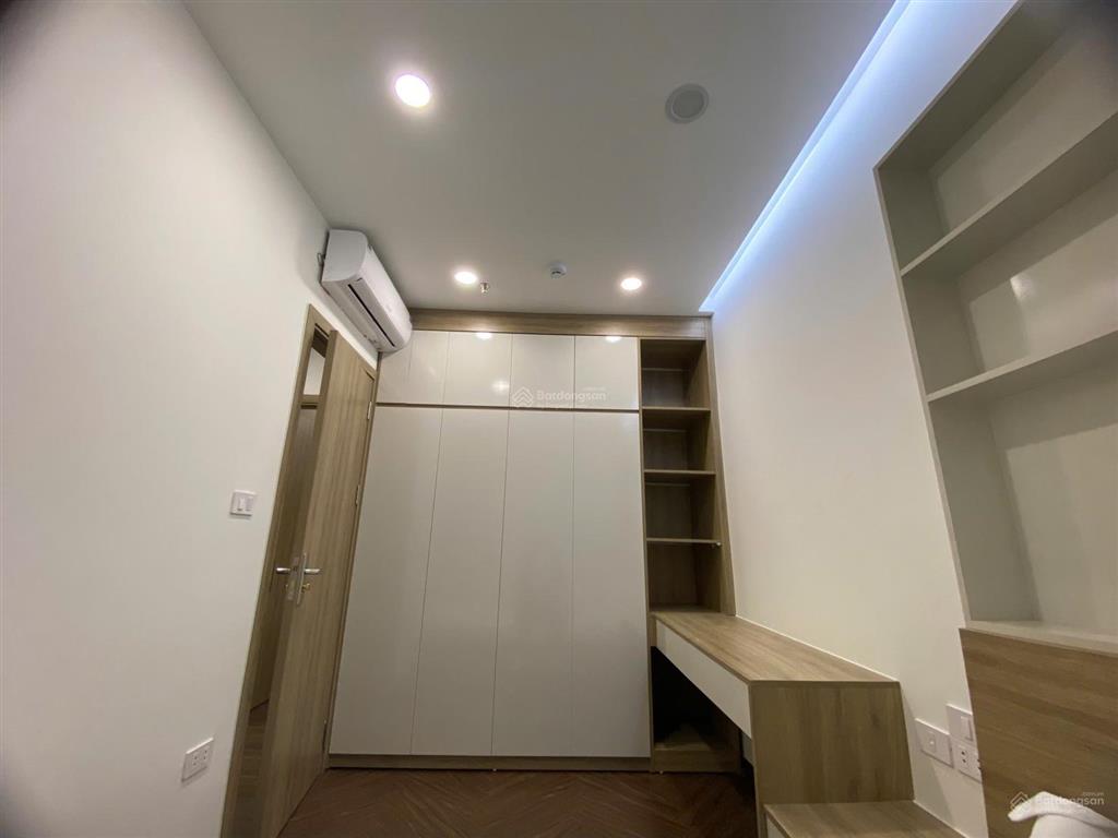 Cho thuê căn hộ cao cấp tại cầu giấy full nội thất, chỉ việc xách vali vào ở
