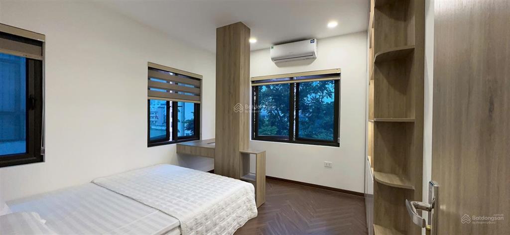 Cho thuê căn hộ cao cấp 2 phòng ngủ không gian sống sang trọng tại hoàng quốc việt