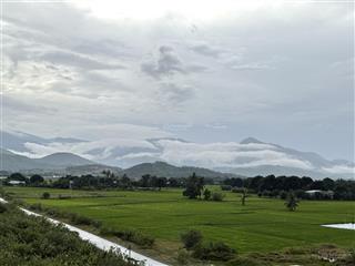 Chính chủ bán đất núi du lịch sinh thái tà lương view toàn bộ biển cam ranh khánh hoà. 0963 926 ***