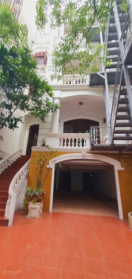 Bán đất tặng nhà 5 tầng mặt phố trích sài  tây hồ  diện tích 215m giá 85tỷ  kinh doanh sầm uất.