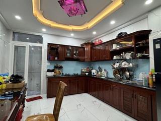 Cần bán nhà, DT (4,2 x 16,5), 4 lầu, đường Nguyễn Oanh, Gò Vấp, giá 6,2 tỷ.