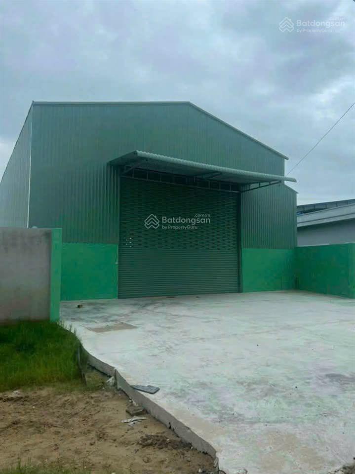 Kho 674 m2 full thổ cư giá rẻ. giá 6.6 tỷ
