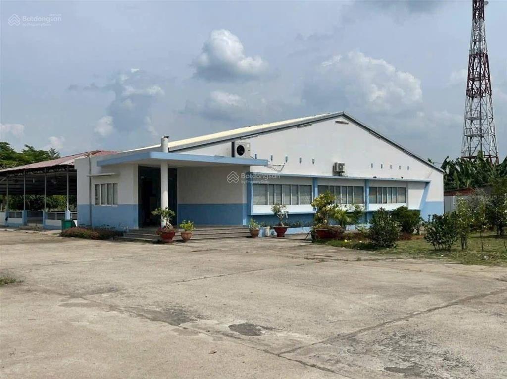 Nhà xưởng 12738m2 mặt tiền đường 824 lương bình bến lức cần bán