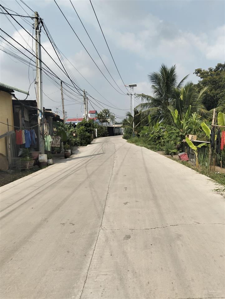 Hàng xây kho xưởng, nhà vườn 1950m2 có 1470 thổ cư gần chợ gò đen