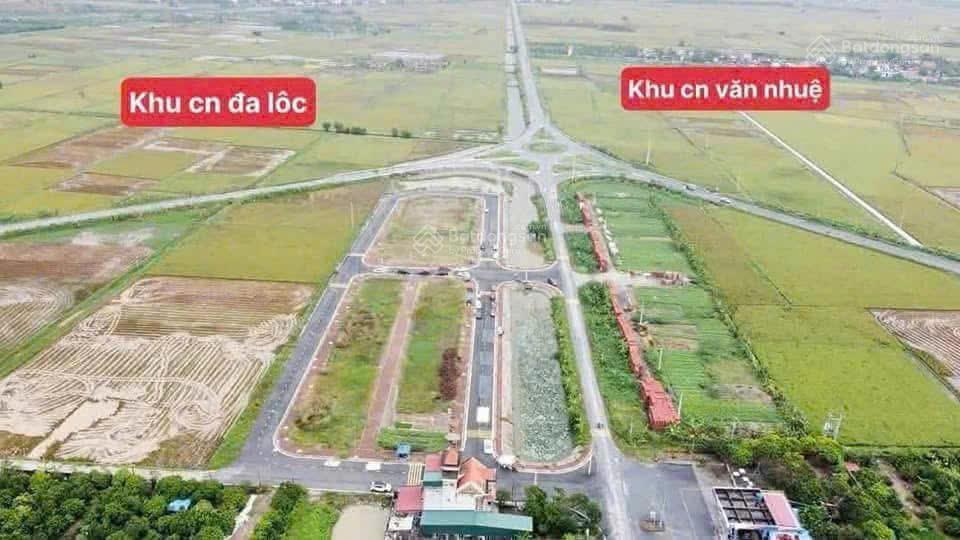 Chính chủ bán đất đấu giá đa lộc ân thi. 1 lô rẻ nhất dãy mặt ngoài kinh doanh view hồ sen.