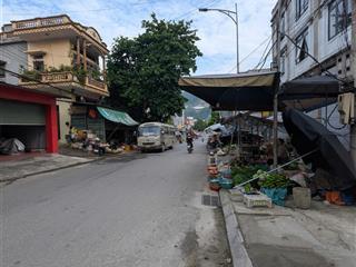 Bán đất tặng nhà cũ, mặt tiền kinh doanh hoàng hoa thám hiếm có khó tìm