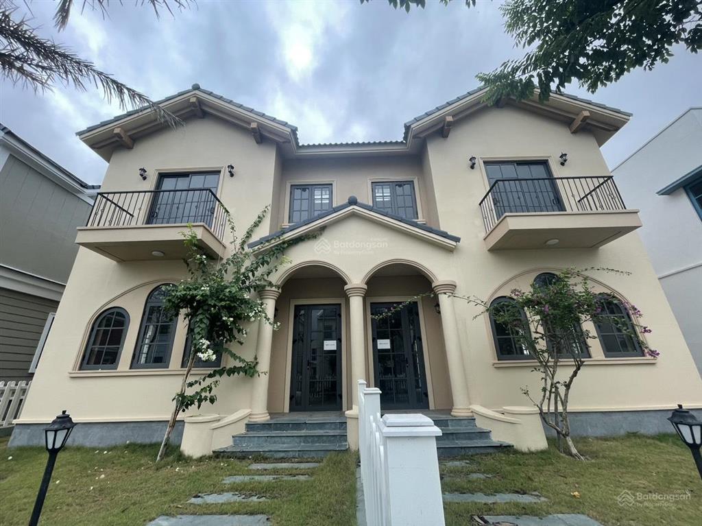 Cắt lỗ sâu hơn 50% (giá gốc hơn 9 tỷ) chỉ còn 4.05 tỷ  biệt thự rẻ nhất novaworld, đường chính 16m