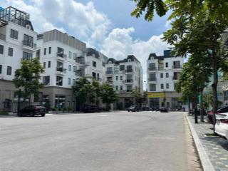 Bán căn đơn lập lô góc 5 tầng mặt vườn hoa 2 mặt đường to mênh mông tại khu c14 the diamond point.