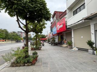 Bán căn nhà 5 tầng thang máy hiện đại mặt phố đặng vũ hỷ  đường to hơn cả đường đôi