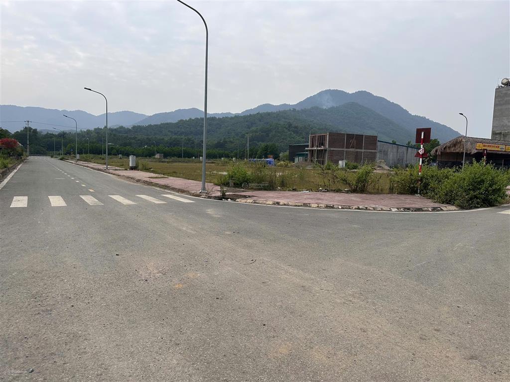 Bán các lô đất đẹp đấu giá của huyện tại thị trấn bo  giá tốt, đầu tư sinh lợi cao