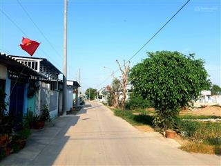 Chính chủ gửi 300m2 đất thổ, sổ hồng riêng, mặt tiền đường, giá rẻ, kết nối tphcm chỉ 30p