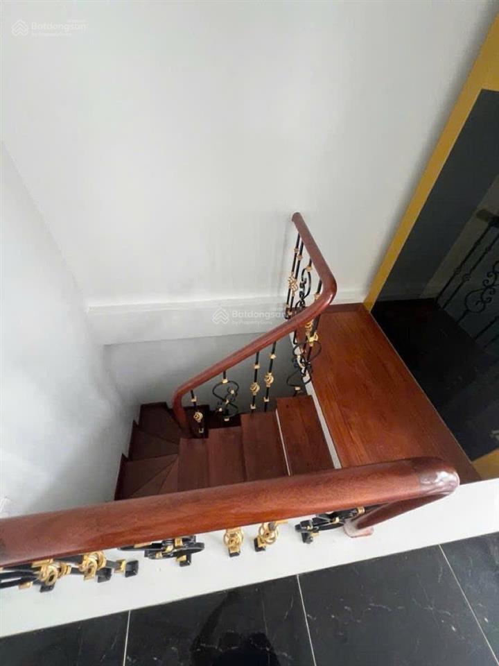 Trần khát chân 80m . mặt phố  kinh doanh  nội thất đẹp  giá iu thương