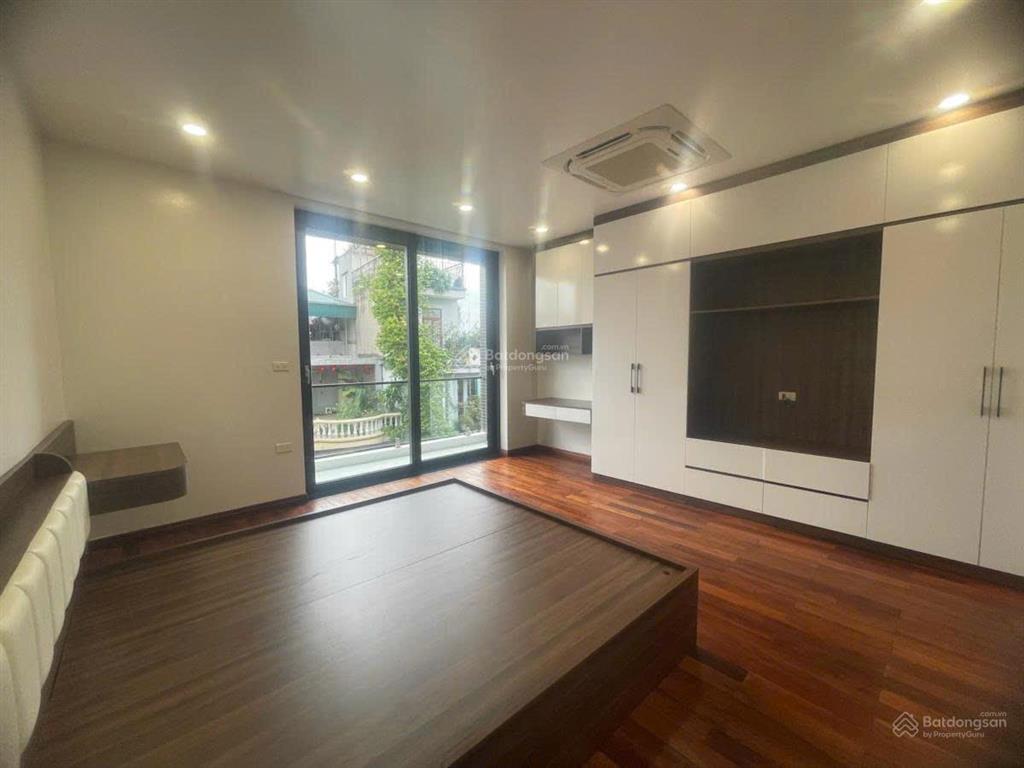 Trần khát chân 80m . mặt phố  kinh doanh  nội thất đẹp  giá iu thương