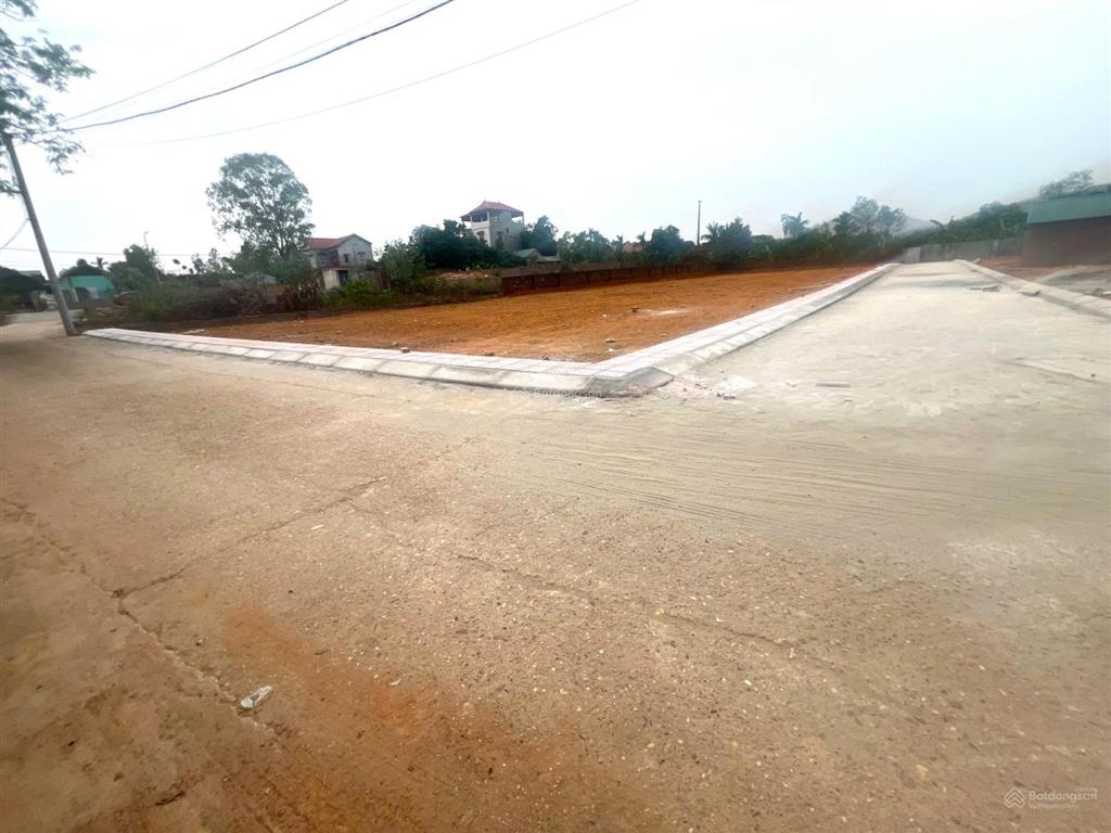 Bán 100m2 đất trung tâm xã minh trí cạnh kcn sạch khuôn thửa vip diện tích 100m 100% thổ cư mt 5m