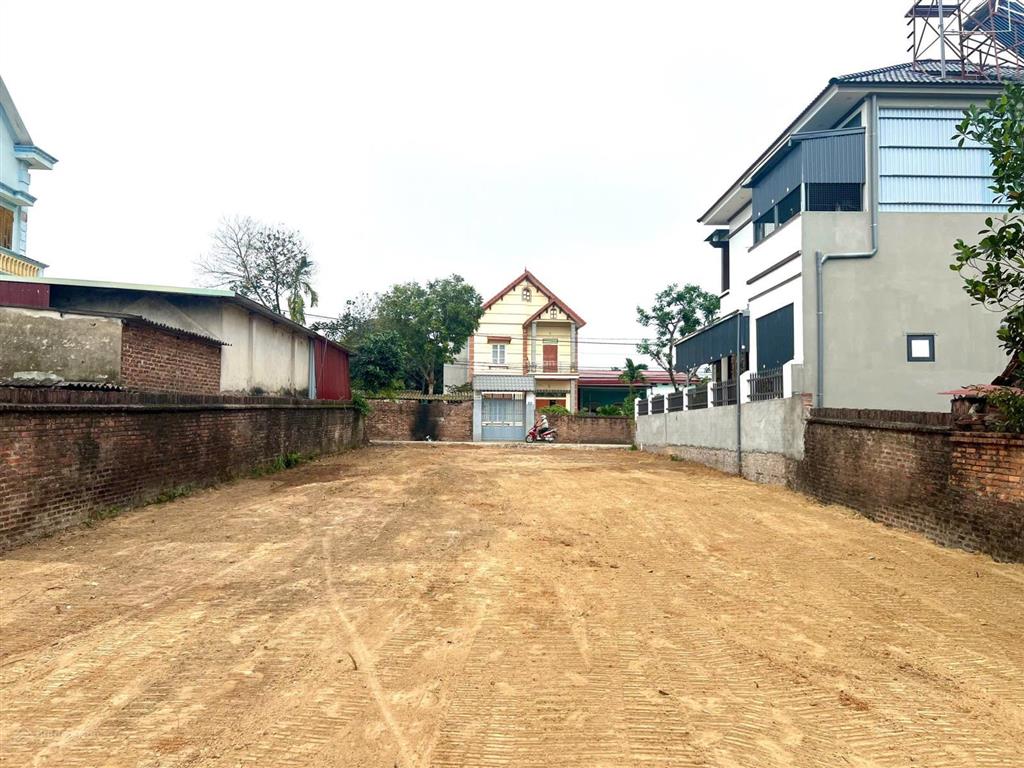 Bán 100m2 đất trung tâm xã minh trí cạnh kcn sạch khuôn thửa vip diện tích 100m 100% thổ cư mt 5m