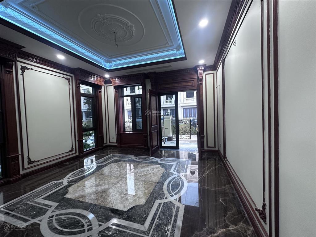 Căn goại giao không quảng bá đại trà. chỉ dành cho những chủ nhân được lựa chọn