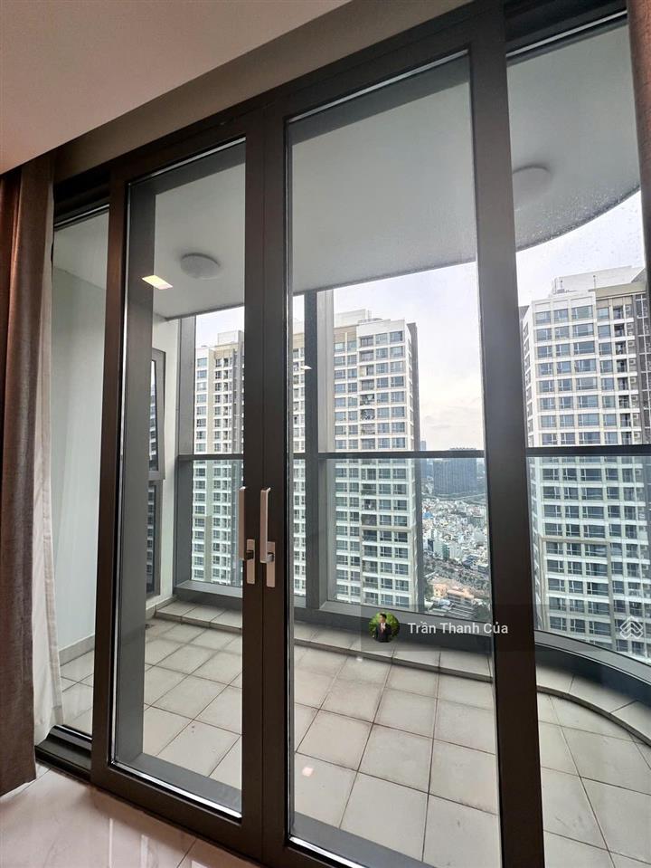 Bán landmark 81. căn hộ officetel 2 phòng ngủ 78m2. có thể ở hoặc đăng ký làm văn phòng tại đây.