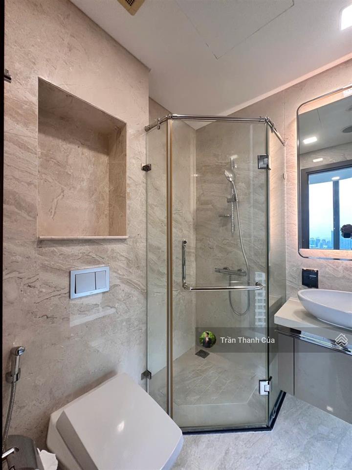 Bán landmark 81. căn hộ officetel 2 phòng ngủ 78m2. có thể ở hoặc đăng ký làm văn phòng tại đây.