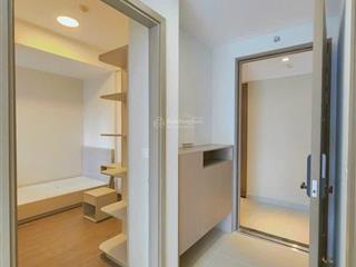 Chuyển việc, bán lỗ căn 2pn lớn nhất west gate. chỉ 3,290 tỷ.   0909 086 *** (k tiếp trung gian)