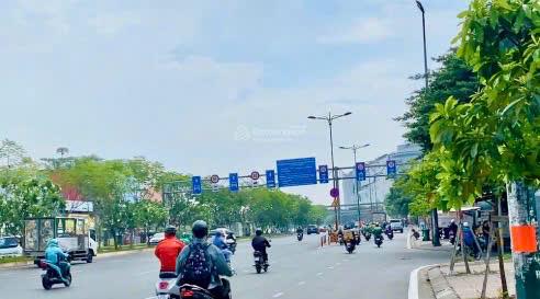 Siêu phẩm góc 2 mặt tiền ngay phạm văn đồng, đất đẹp kd đa ngành, vị trí vip đầu tư