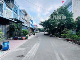 Hiếm! nhà cấp 4 tiện xây mới, vị trí vip, đường nhựa 8m, thông tứ hướng, giá đầu tư chỉ hơn 7 tỷ