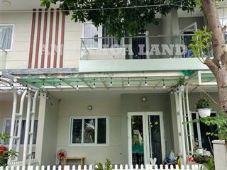 Bán gấp! nhà villa kdc rio vista, thiết kế đồng bộ hiện đại, vị trí thuận tiện, giá chỉ 10 tỷ hơn