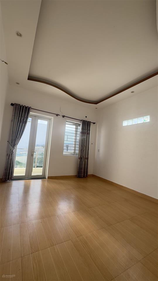 Chủ thiện chí bán gấp nhà 2 tầng kiên cố, gần đỗ xuân hợp, xn, giá siêu mềm chỉ hơn 5 tỷ