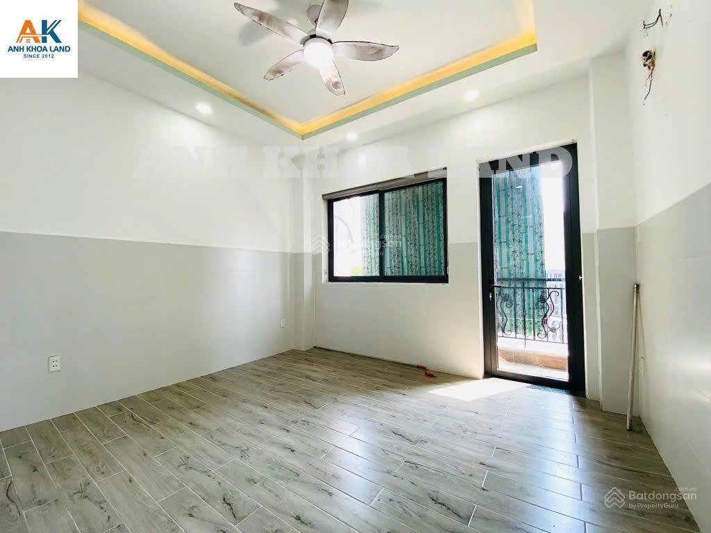 Hơn 6 tỷ sở hữu nhà 3 tầng mới tinh  ngay chợ thủ đức phạm văn đồng ô tô ngủ trong nhà