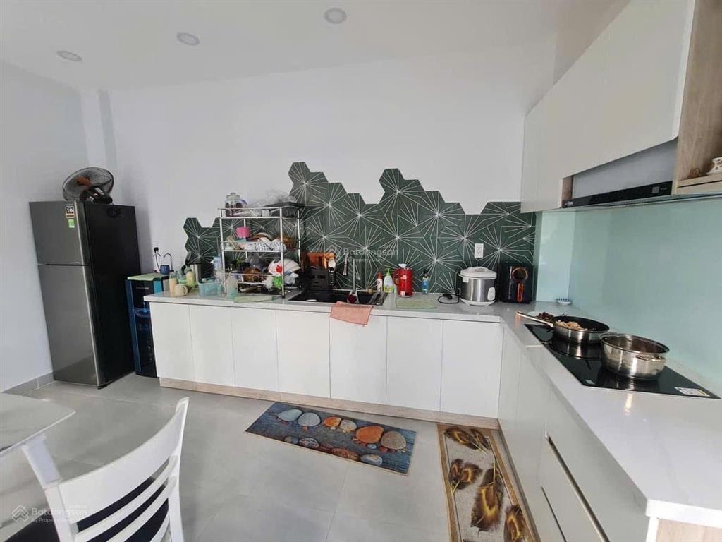 Bán gấp nhà góc 2 mặt hẻm xe hơi p. linh đông, nhà kiên cố 3 lầu hoàn công đủ, giá tốt