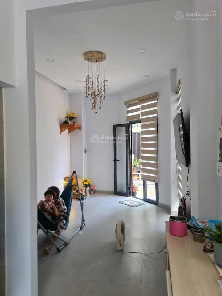 Bán gấp nhà góc 2 mặt hẻm xe hơi p. linh đông, nhà kiên cố 3 lầu hoàn công đủ, giá tốt