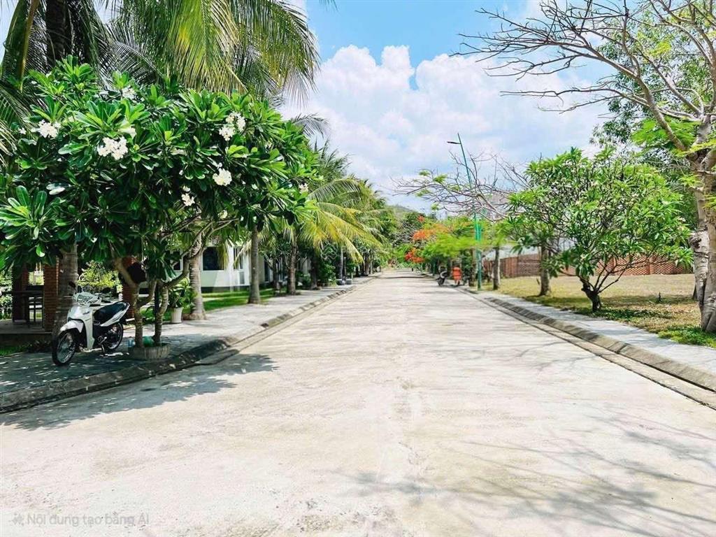 Bán lô biệt thự vip 550m2 kđt giáng hương lô vị trí đẹp gần cổng chào công viên chỉ 18.5tr/ alo em