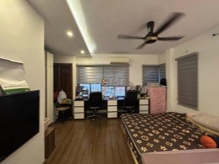 Bán gấp nhà phạm văn đồng  hoàng quốc việt 36m2x 6 tầng, sát bộ công an. doanh thu 360 triệu/năm