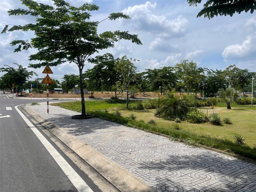 Hot! đất nền dragon pearl đức hoà đông giá 17triệu/m2, diện tích 90m2