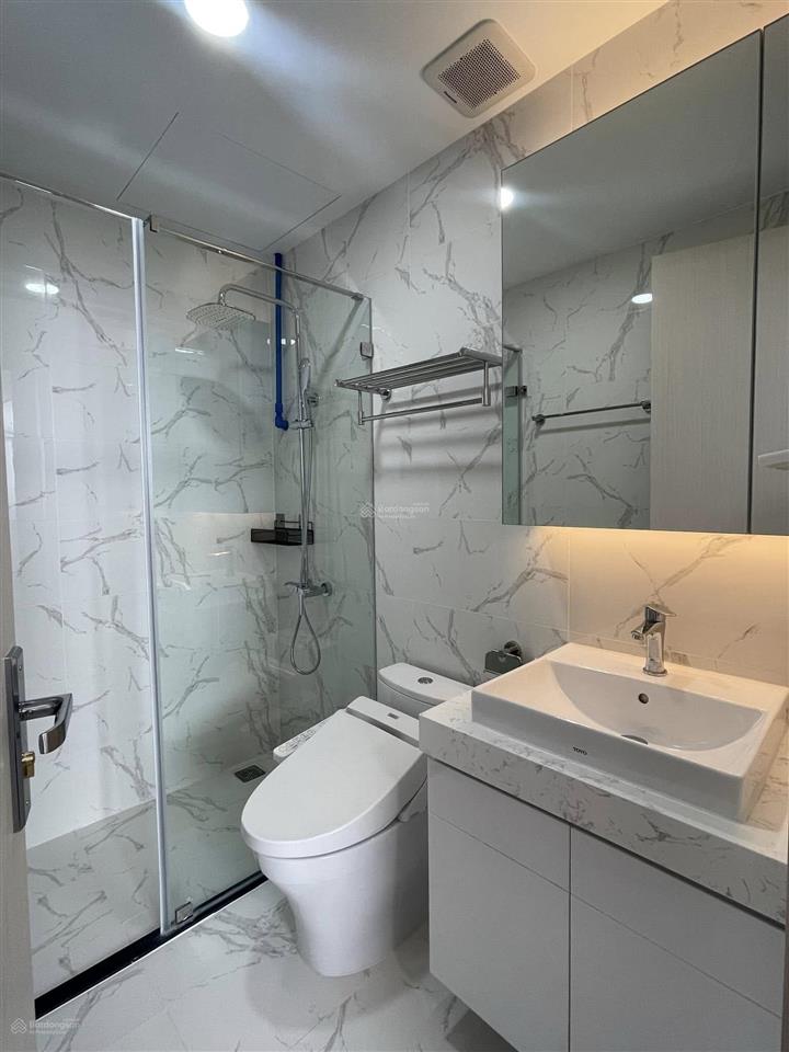 Bán căn hộ 2pn 2wc/68m2 view landmark81 giá 6,6 tỷ paris hoàng kim  quận 2.  em vy xem nhà